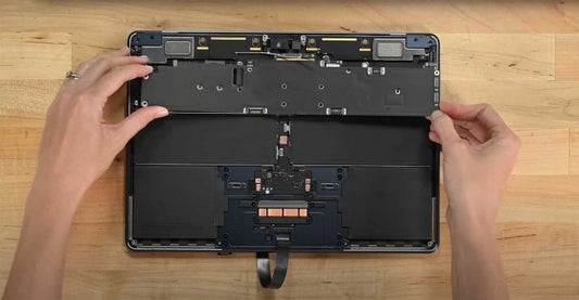 Using passive cooling, Apple's 15 inch MacBook Air performance testing