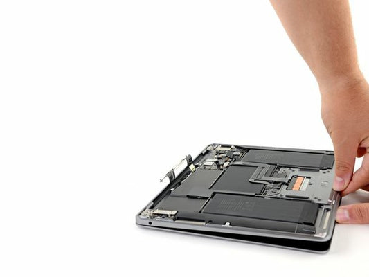 Replacement of 13 inch MacBook Air A2337 display screen in the second half of 2020